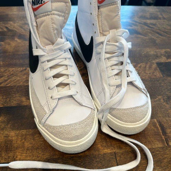 Nike high tops - Picture 3 of 5